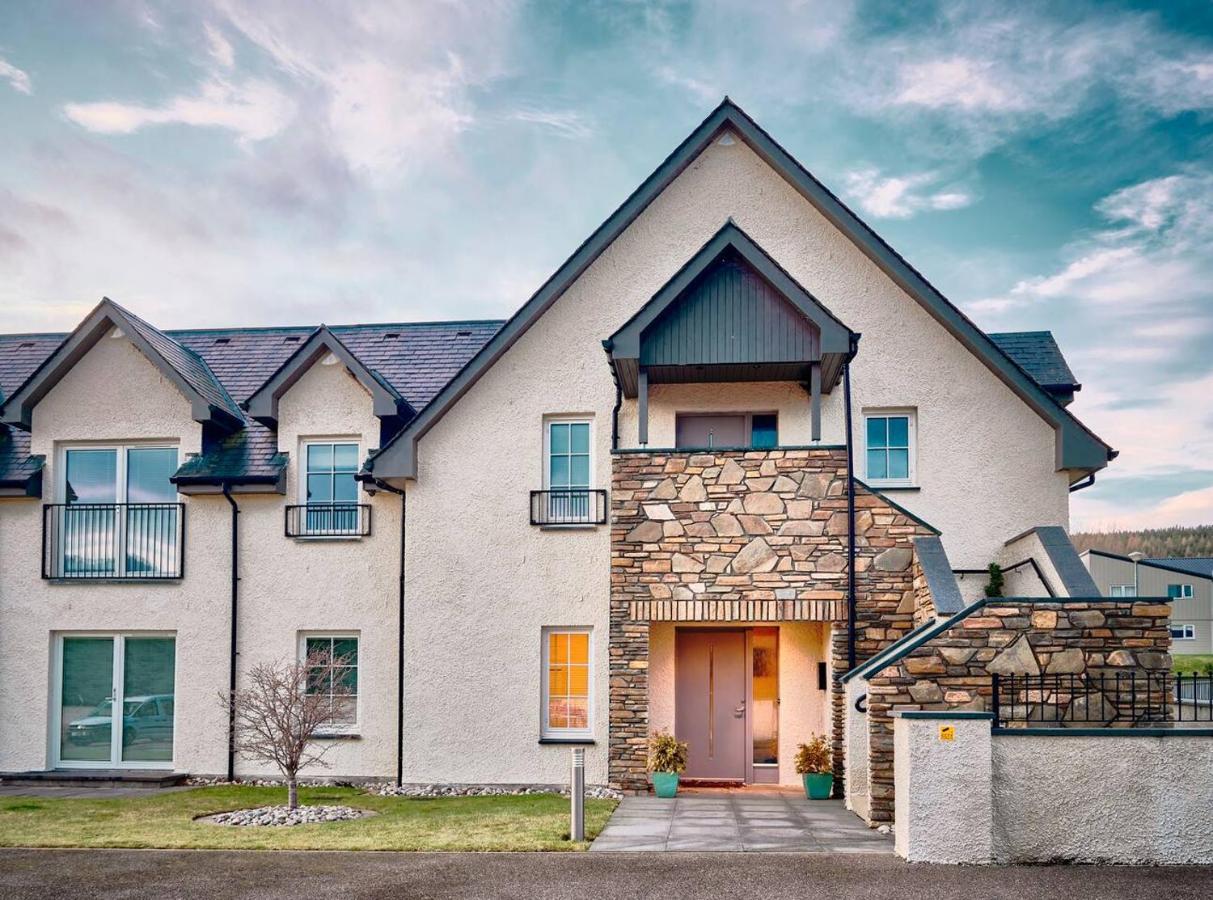 The Steadings, Aviemore Luxury 5 Star Rated 3 Bed With Home Cinema Garden And Parking Buitenkant foto